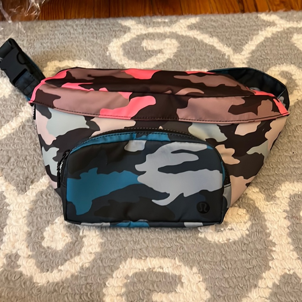 Lululemon Camo Belt Bag